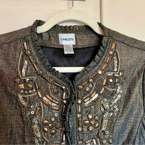 Chico”s Golden‎ Trinket Royalty Beaded Jacket Size Medium - Picture 3 of 11